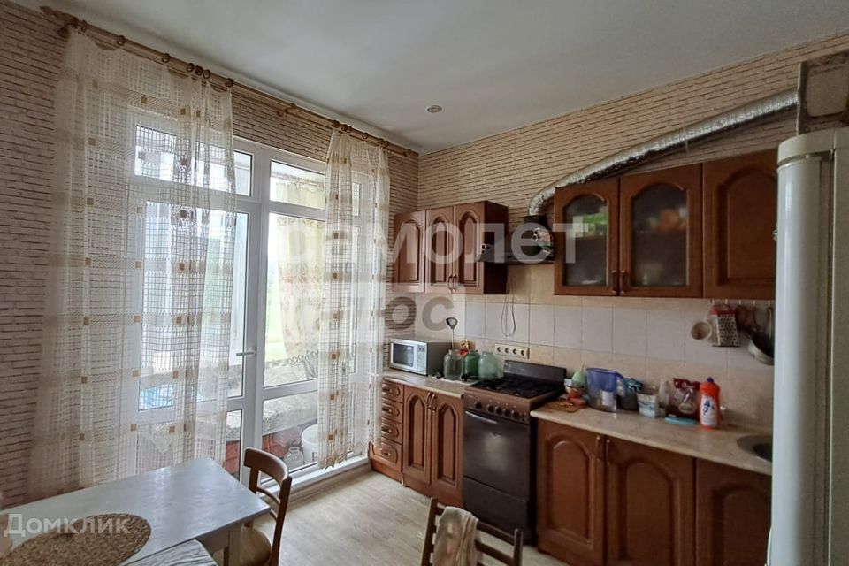 Продаётся 1-комнатная квартира, 37.4 м²