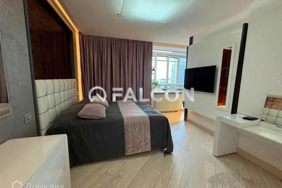 Продаётся 3-комнатная квартира, 112.9 м²