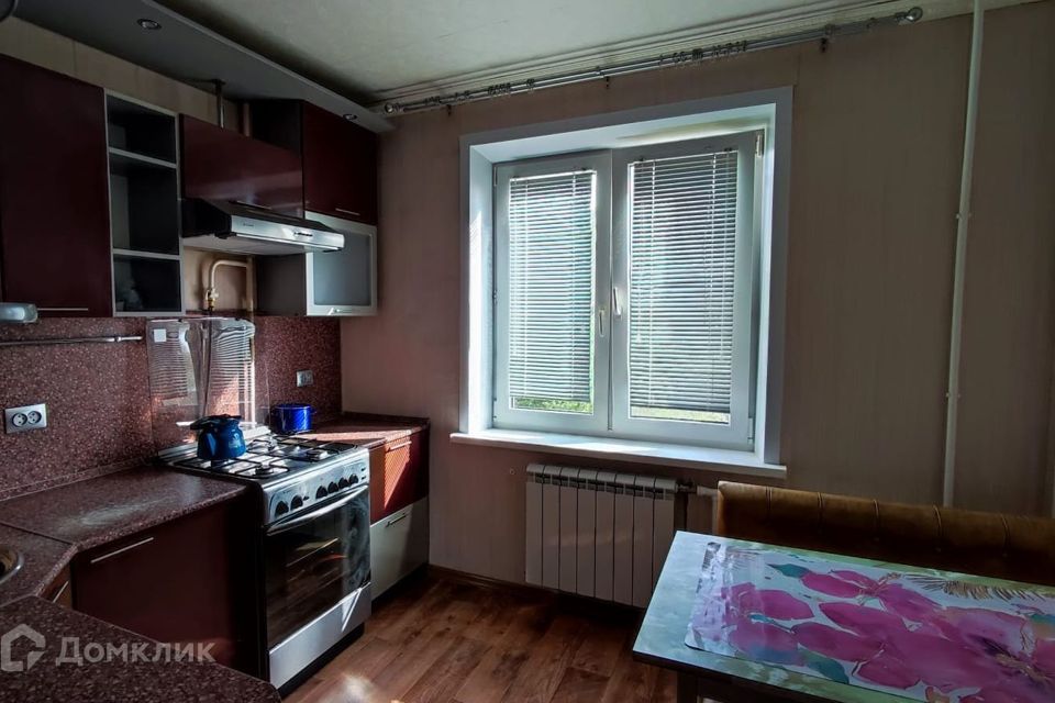 Сдаётся 2-комнатная квартира, 50.5 м²