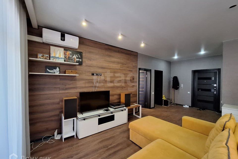 Продаётся 2-комнатная квартира, 56.6 м²