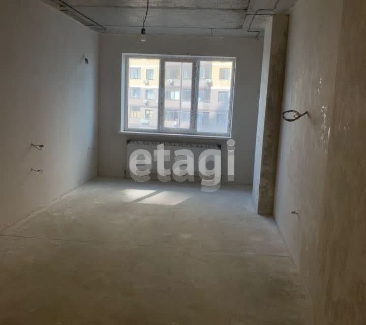 Продаётся 1-комнатная квартира, 48 м²