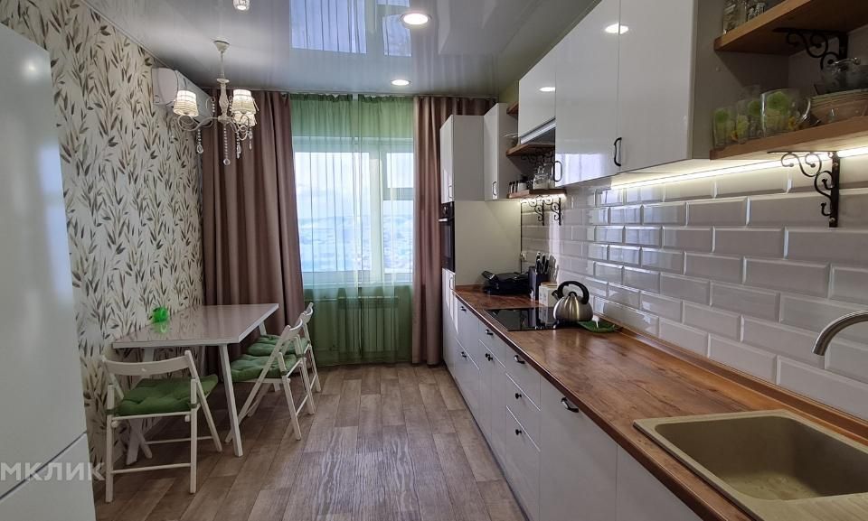 Продаётся 1-комнатная квартира, 46 м²