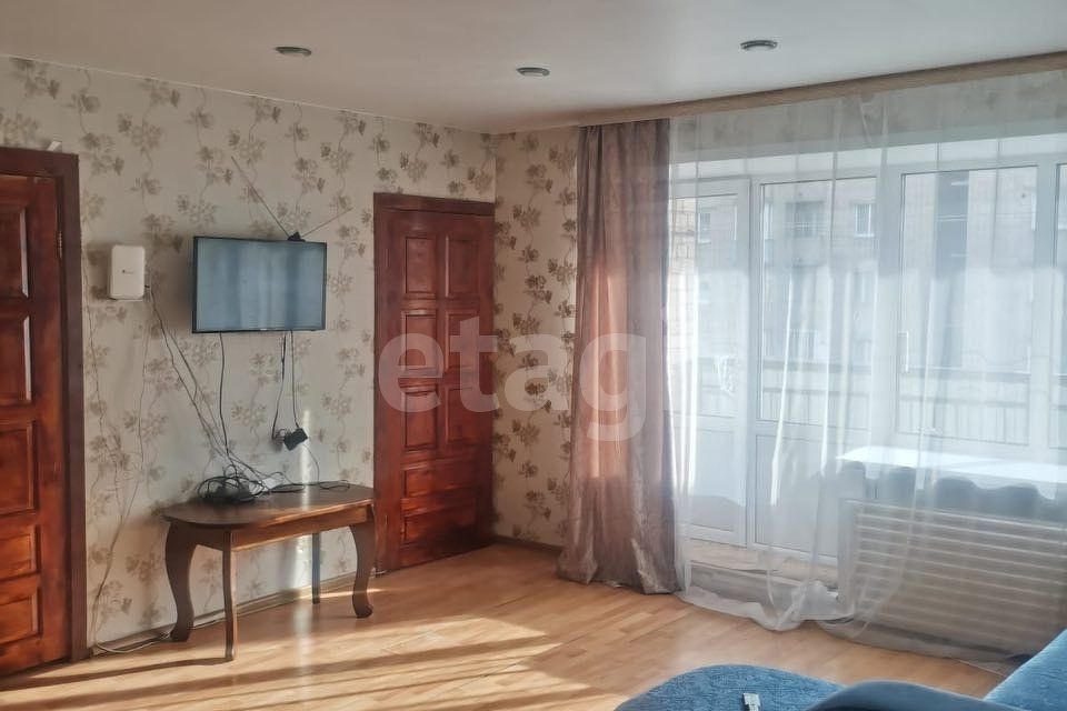 Продаётся 3-комнатная квартира, 63 м²