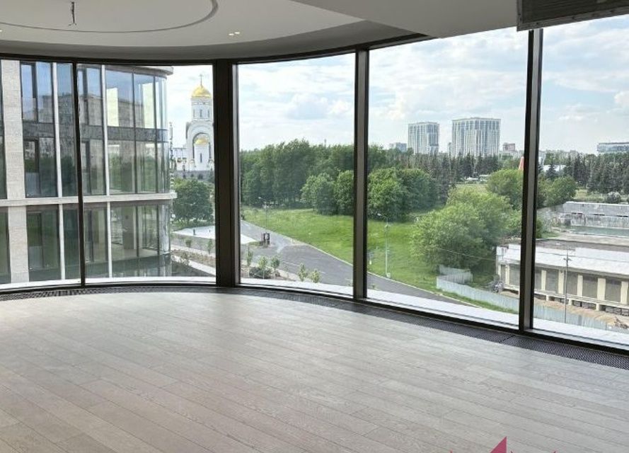 Продаётся 1-комнатная квартира, 150 м²