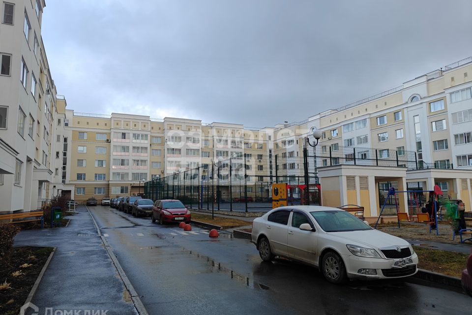 Продаётся 2-комнатная квартира, 69.4 м²
