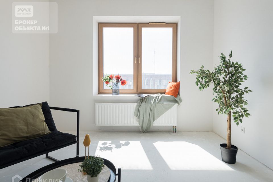 Продаётся 4-комнатная квартира, 143 м²
