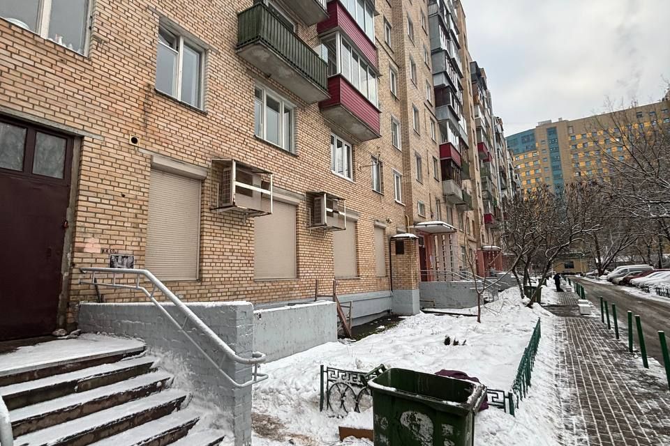 Продаётся 3-комнатная квартира, 56 м²