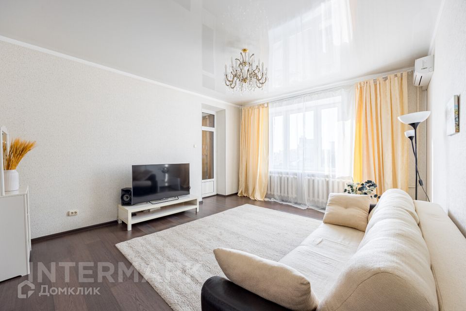 Сдаётся 2-комнатная квартира, 95 м²