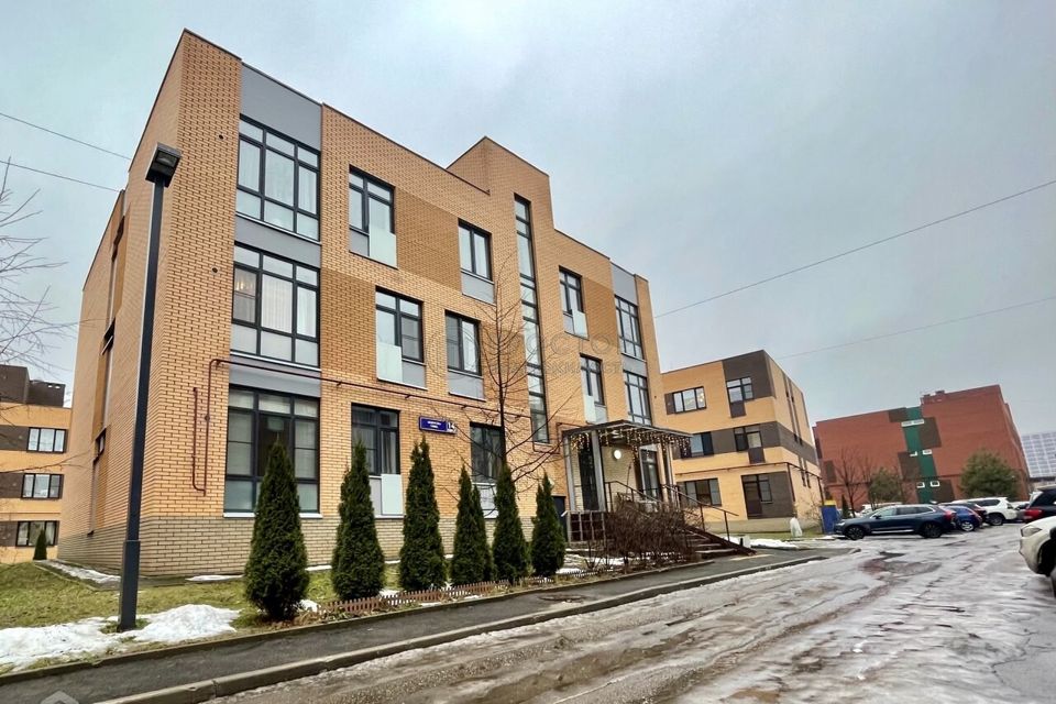 Продаётся 2-комнатная квартира, 62 м²