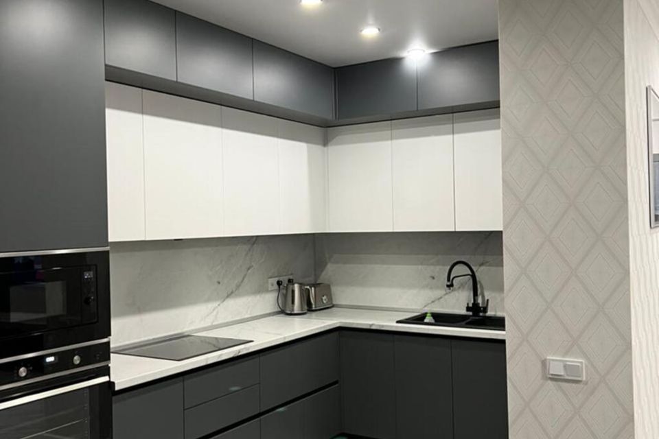 Сдаётся 3-комнатная квартира, 93 м²