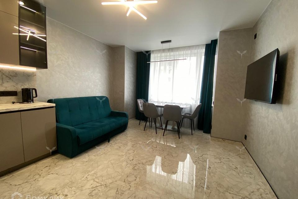 Сдаётся 1-комнатная квартира, 42 м²