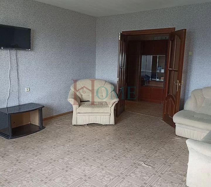 Сдаётся 2-комнатная квартира, 74 м²