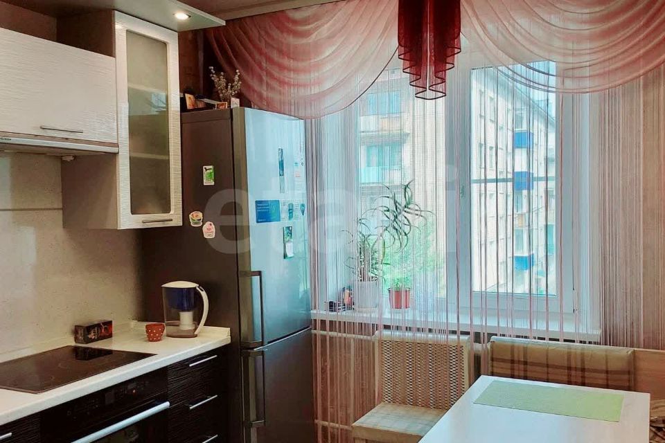 Продаётся 3-комнатная квартира, 66.4 м²