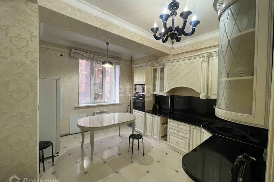 Продаётся 2-комнатная квартира, 78.5 м²