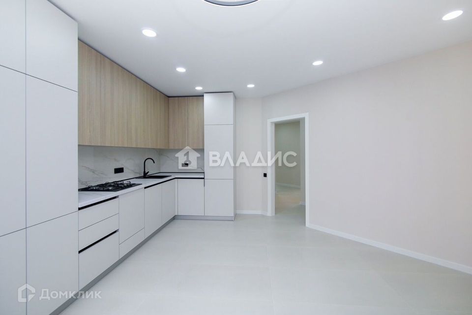 Продаётся 3-комнатная квартира, 93 м²