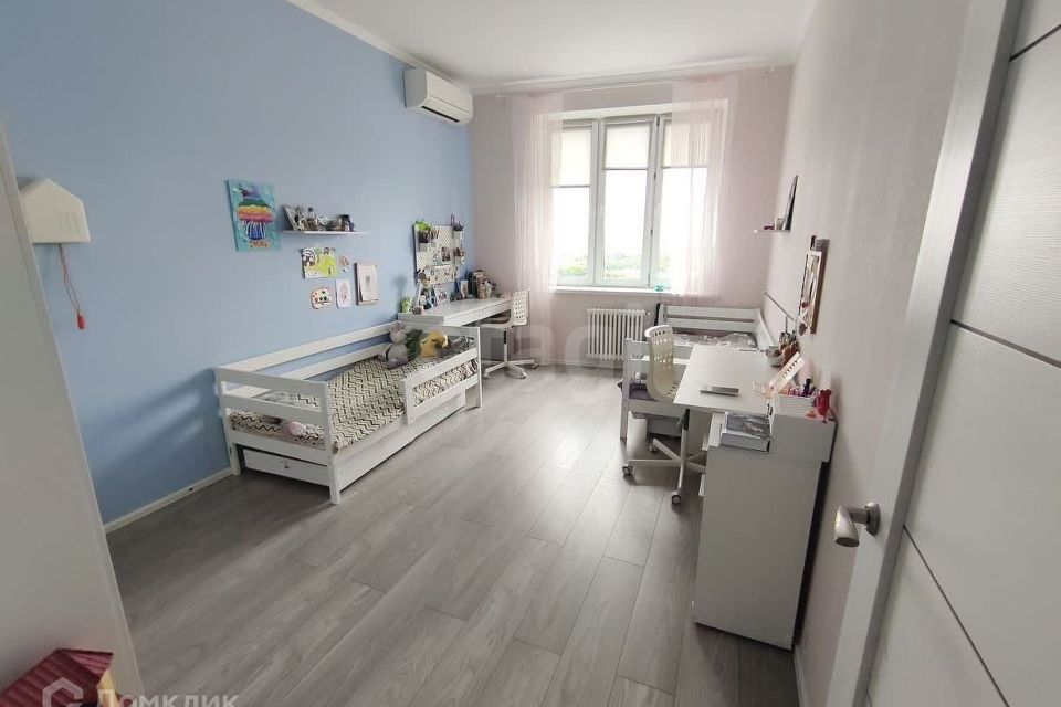 Продаётся 2-комнатная квартира, 83 м²