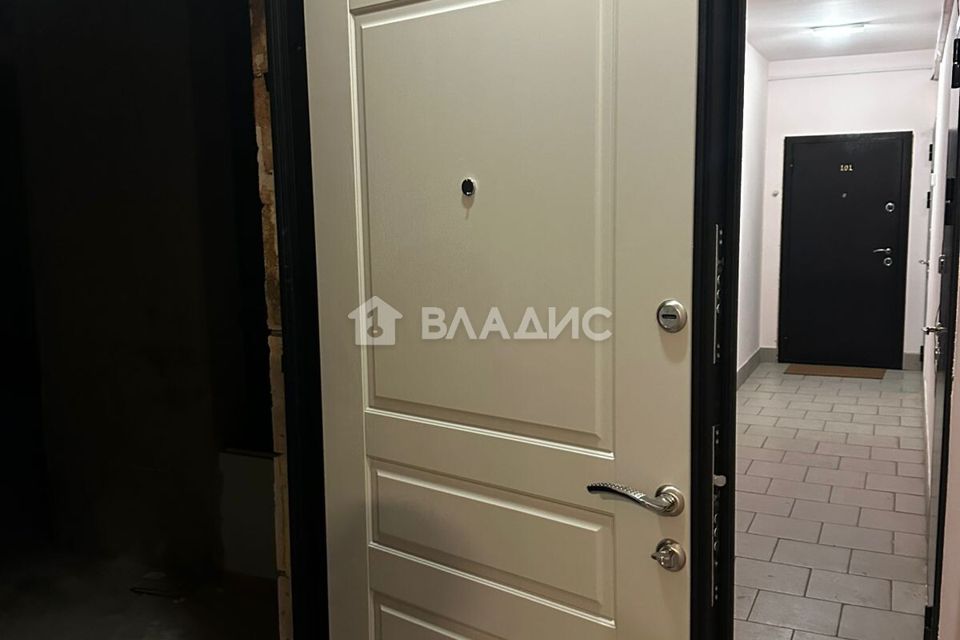Продаётся 1-комнатная квартира, 42.3 м²