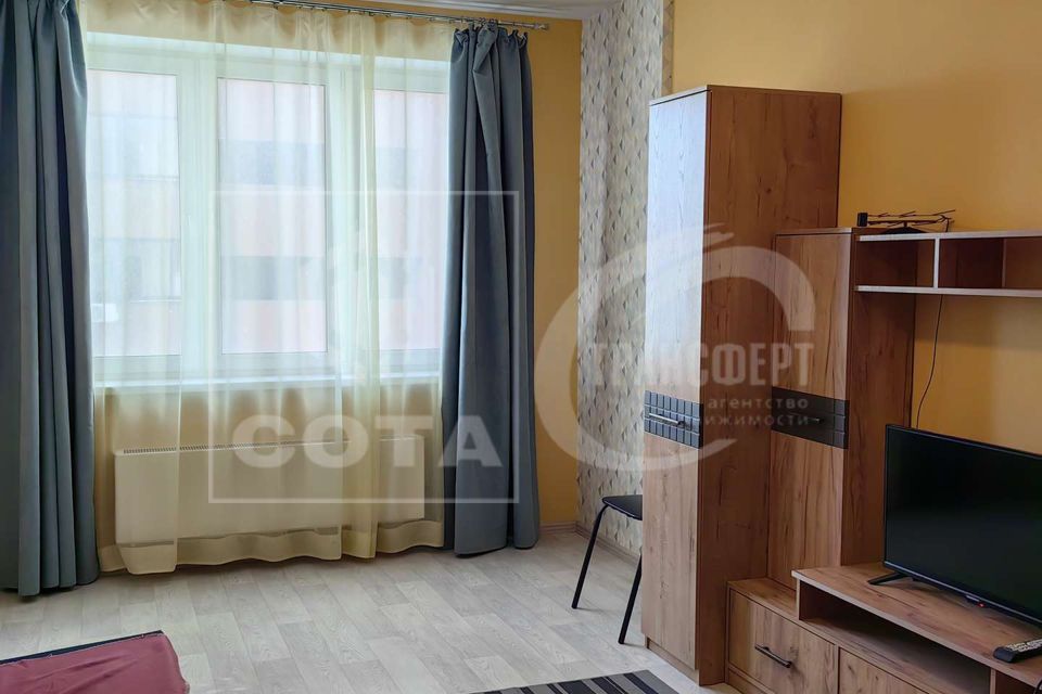 Сдаётся 1-комнатная квартира, 42 м²