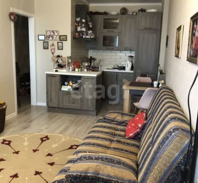 Продаётся 1-комнатная квартира, 44 м²
