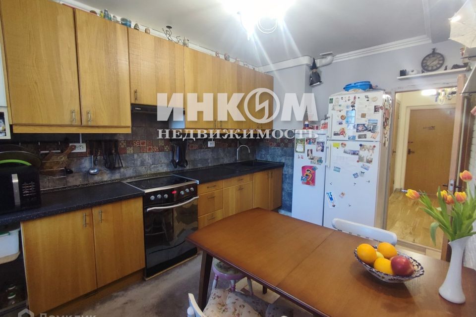 Продаётся 2-комнатная квартира, 55.6 м²