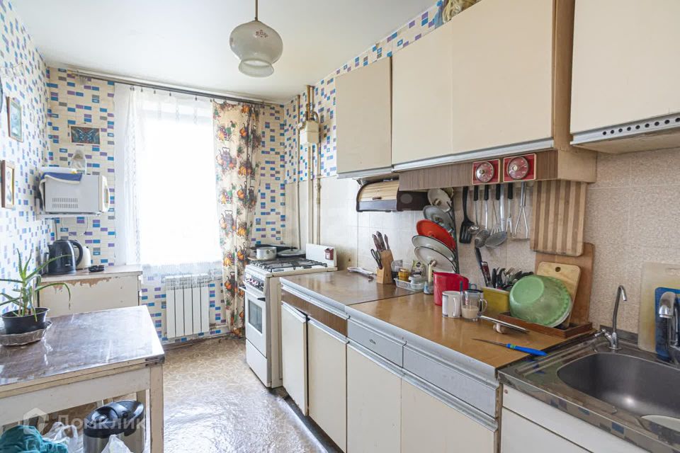 Продаётся 4-комнатная квартира, 74.5 м²