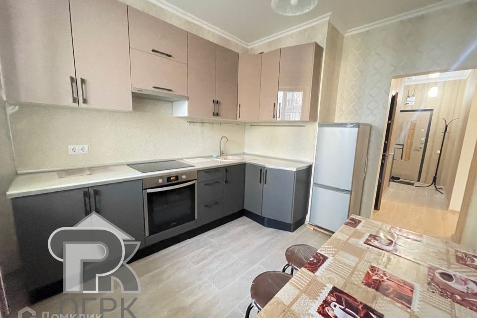 Продаётся 1-комнатная квартира, 42.2 м²