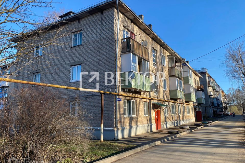 Продаётся 1-комнатная квартира, 32 м²