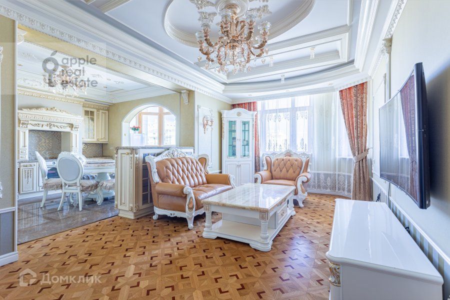 Сдаётся 4-комнатная квартира, 157 м²