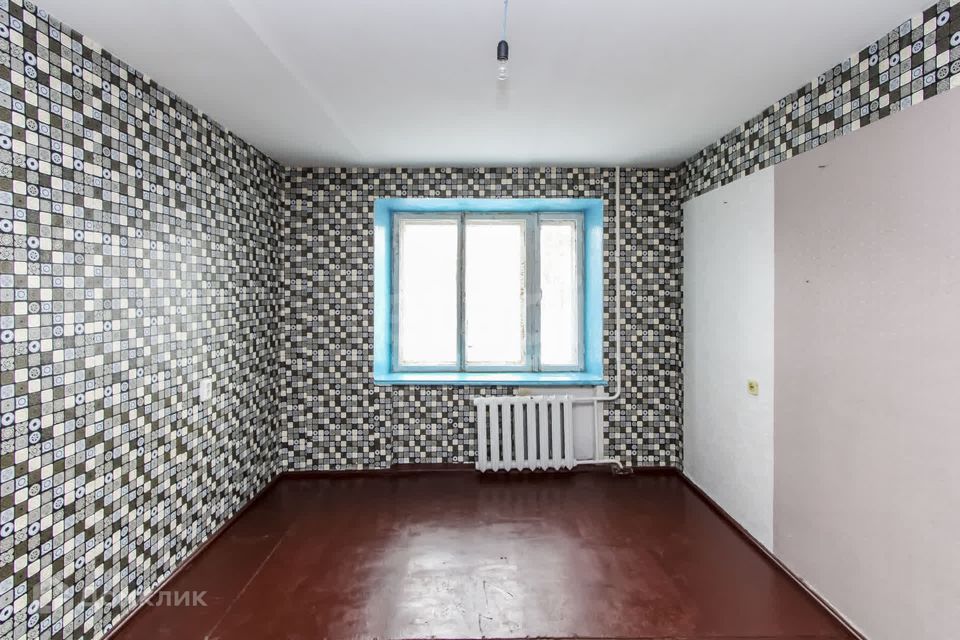 Продаётся комната в 1-комн. квартире, 12.6 м²