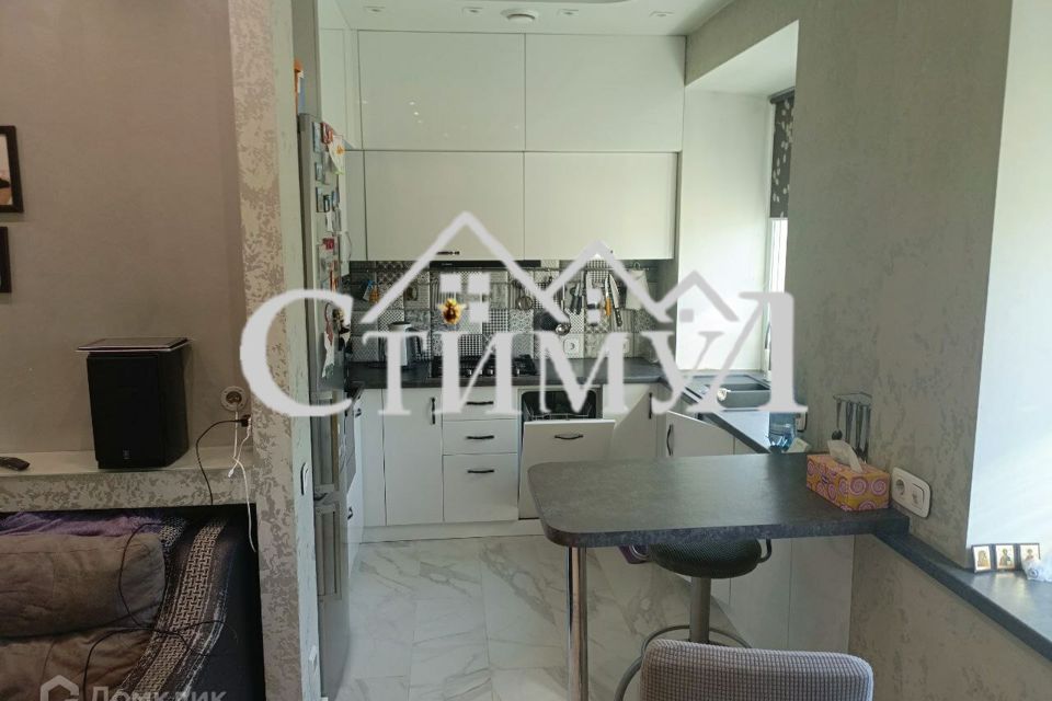 Продаётся 3-комнатная квартира, 47.1 м²