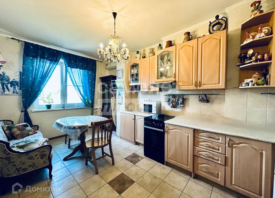 Продаётся 1-комнатная квартира, 41.2 м²