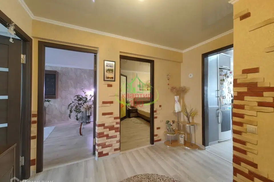 Продаётся 3-комнатная квартира, 70 м²