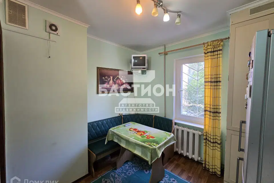 Продаётся 3-комнатная квартира, 72.4 м²