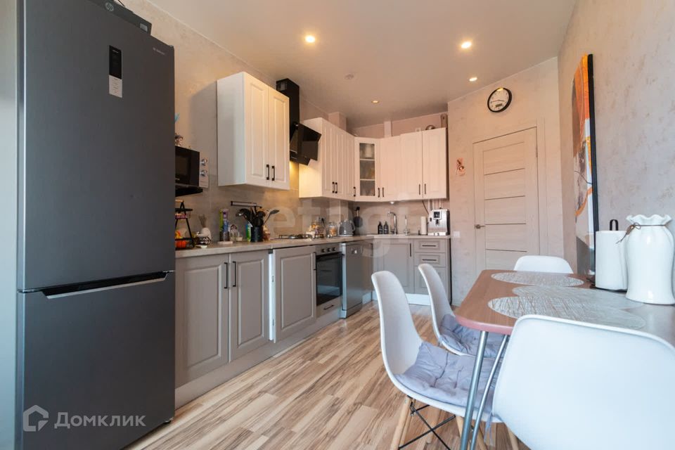 Продаётся 2-комнатная квартира, 58.2 м²