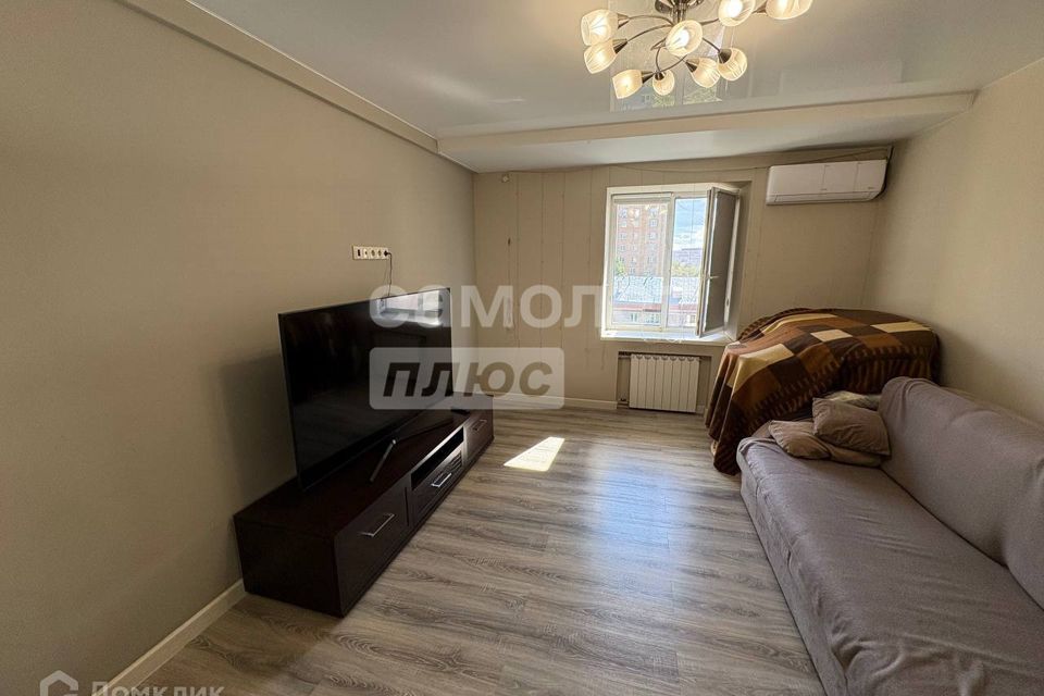 Продаётся 5-комнатная квартира, 104.8 м²