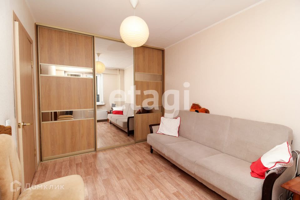 Продаётся 2-комнатная квартира, 54.8 м²