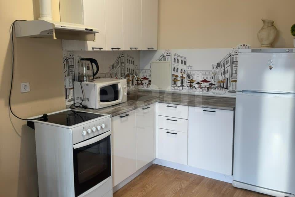 Сдаётся 1-комнатная квартира, 38 м²