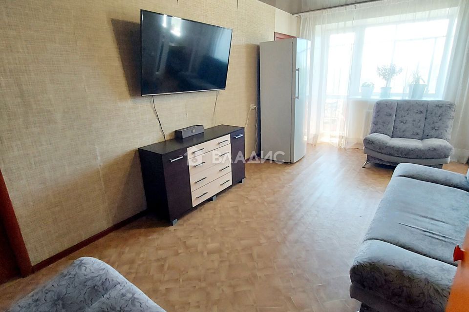Продаётся 3-комнатная квартира, 42.4 м²