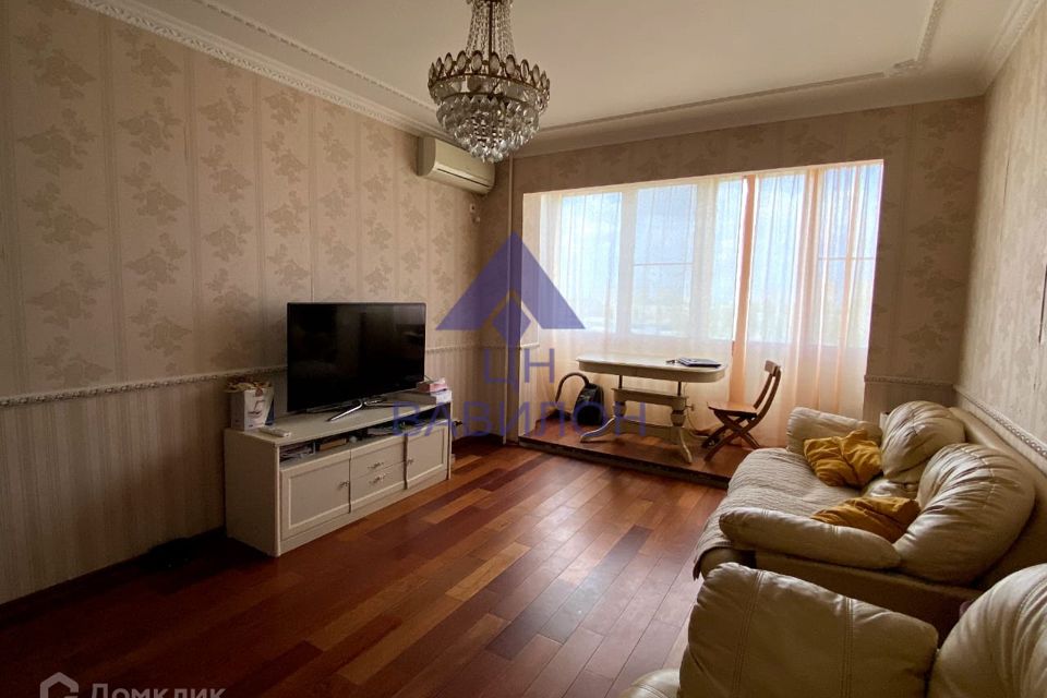 Продаётся 4-комнатная квартира, 72.2 м²
