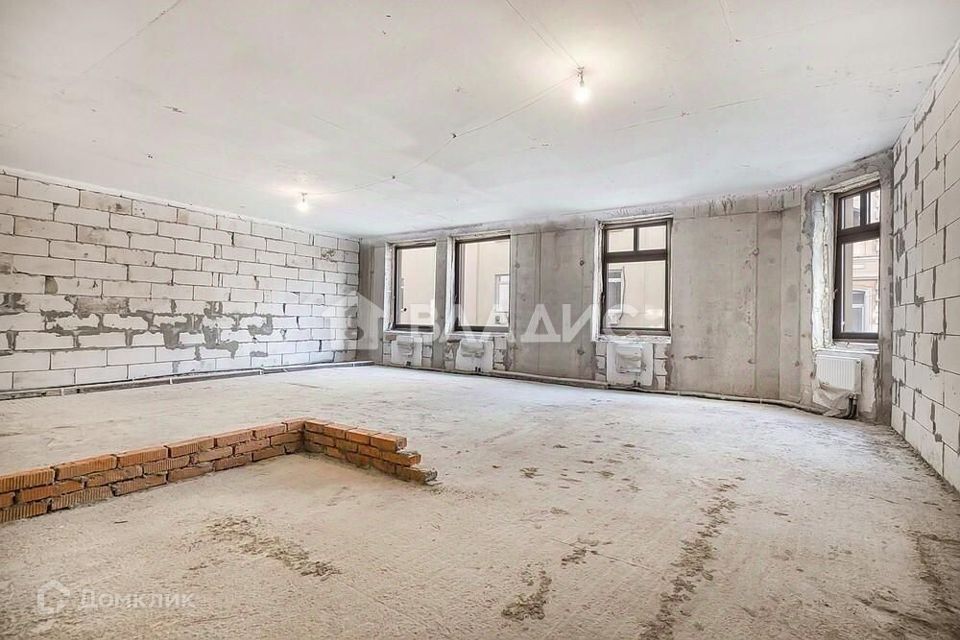 Продаётся 2-комнатная квартира, 118.8 м²