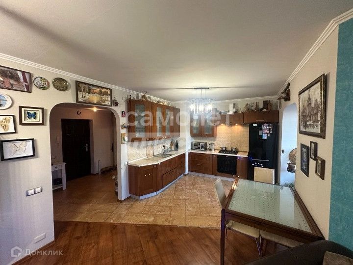 Продаётся 3-комнатная квартира, 101.4 м²
