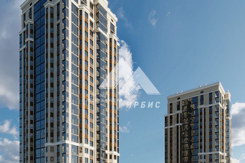 Продаётся 7-комнатная квартира, 231 м²