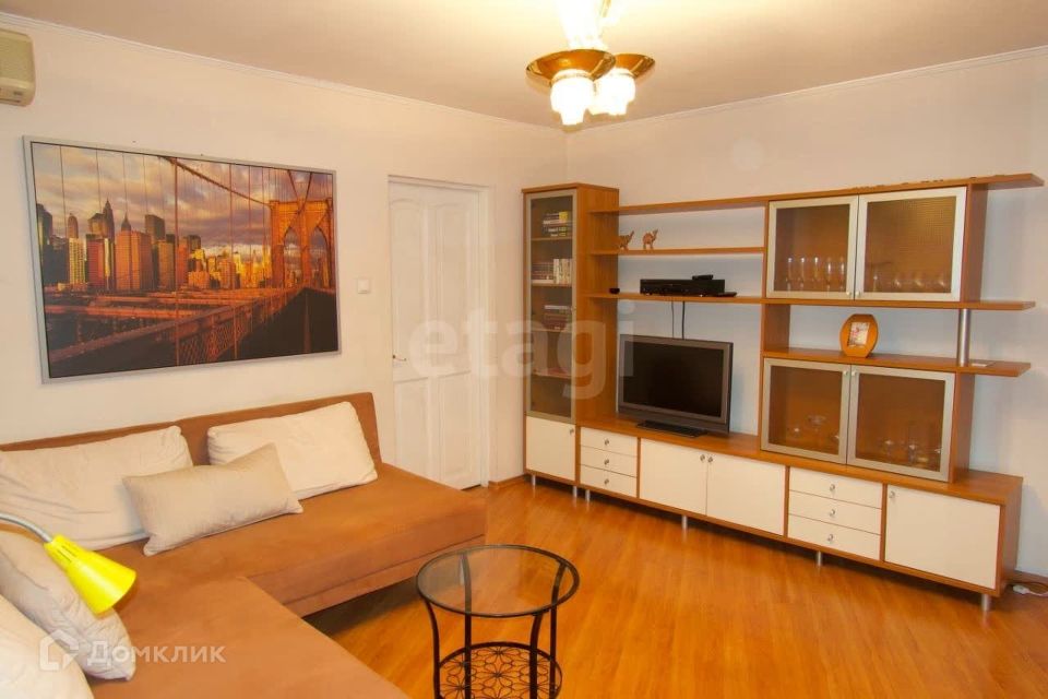 Продаётся 2-комнатная квартира, 53.2 м²