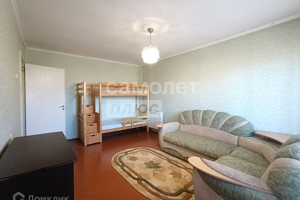 Продаётся 4-комнатная квартира, 90.2 м²