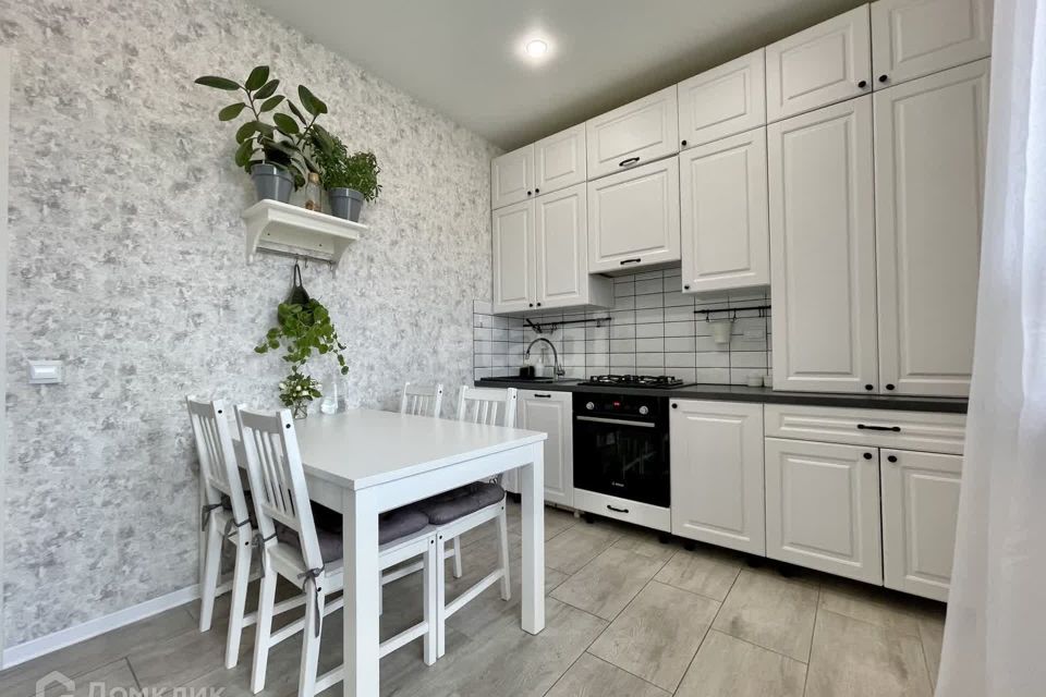 Продаётся 2-комнатная квартира, 56.8 м²