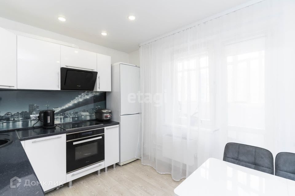 Продаётся 2-комнатная квартира, 58.6 м²