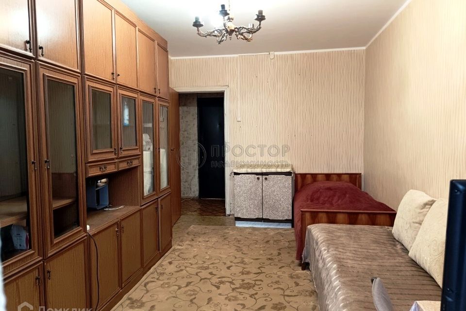 Продаётся комната в 3-комн. квартире, 63 м²