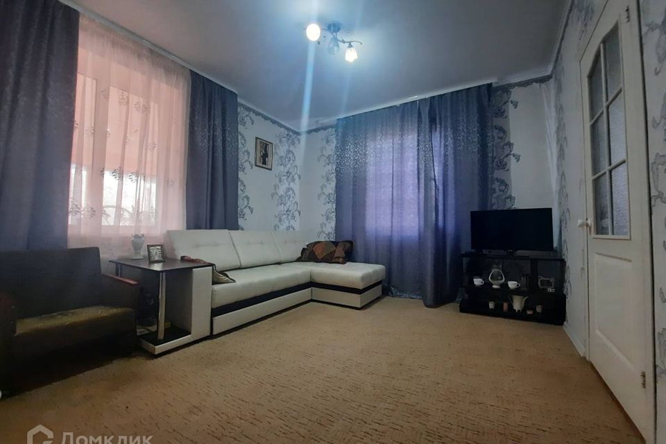 Продаётся 2-комнатная квартира, 43.4 м²