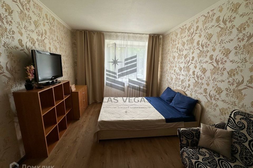 Сдаётся 1-комнатная квартира, 42 м²