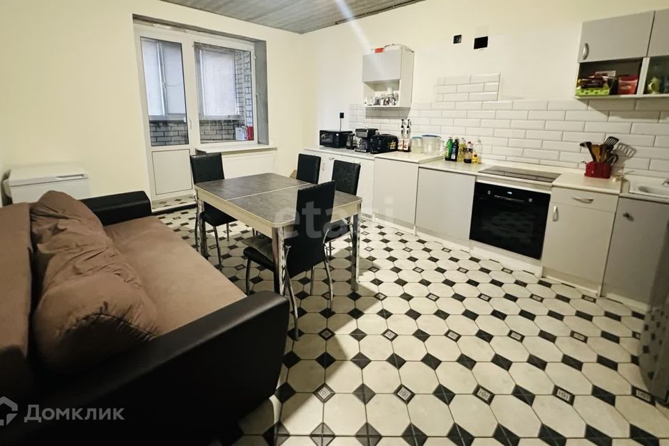 Продаётся 3-комнатная квартира, 114 м²